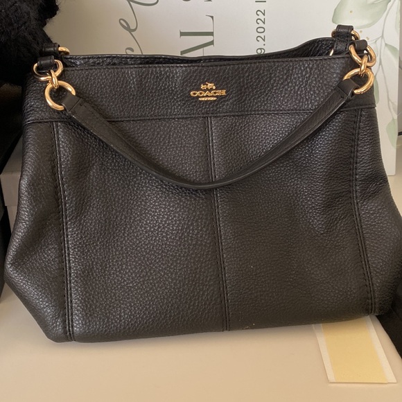Black coach bag. Comes with crossbody strap. - Picture 4 of 4